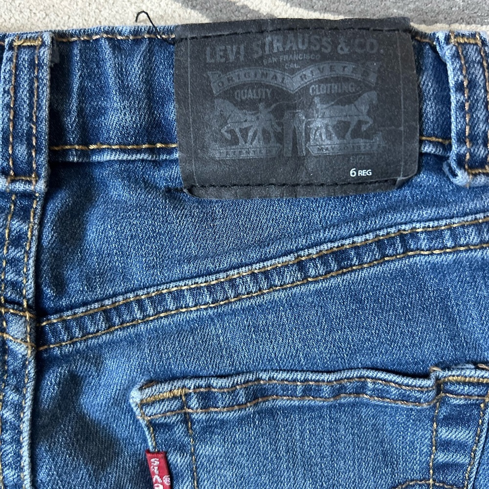 Boys Levi jeans size 6 Regular - Picture 4 of 5